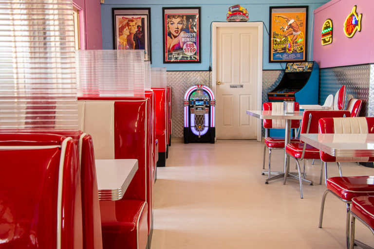 forresters-beach-has-a-new-retro-american-diner-coasties-mag