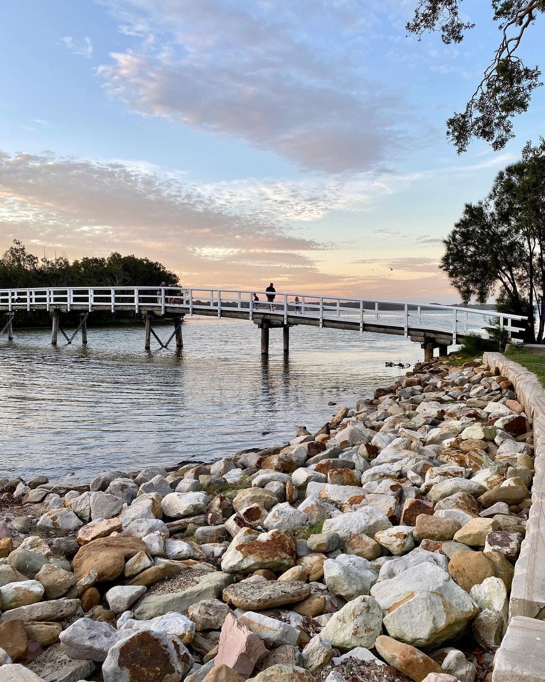 A Local Guide to Budgewoi
