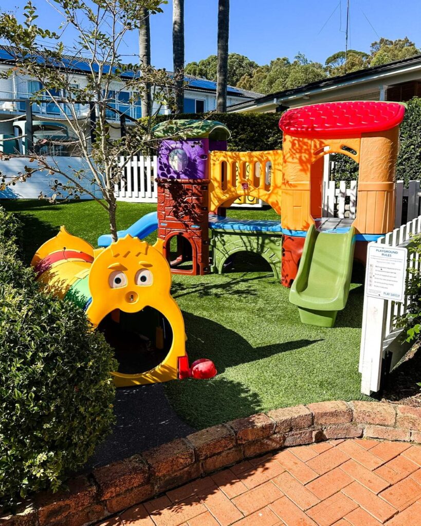 central coast kid-friendly cafes with playgrounds