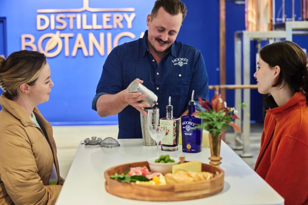 cocktail making class erina