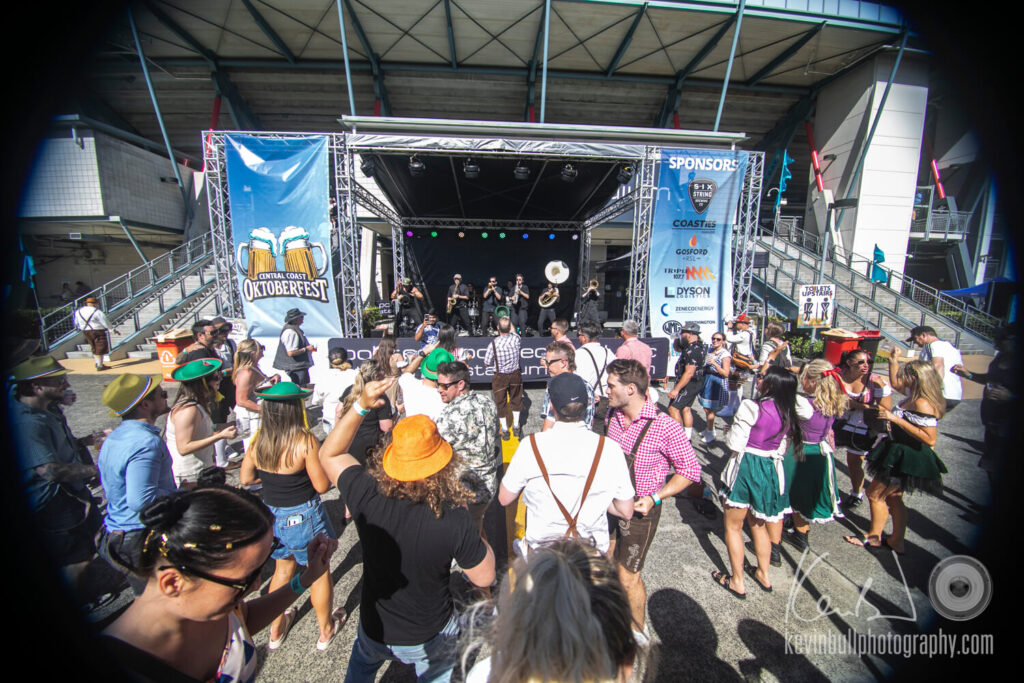 oktoberfest live music